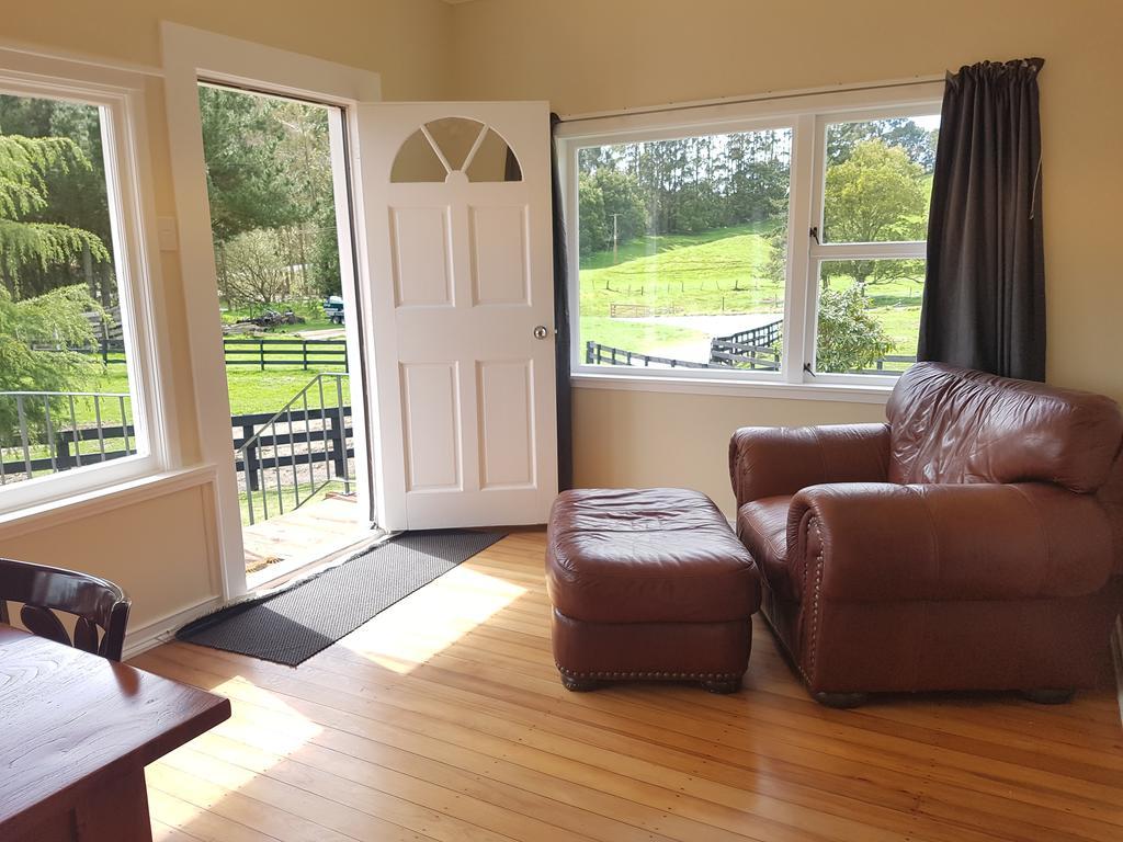 The Farmhouse - Taupo Villa Kinloch Buitenkant foto