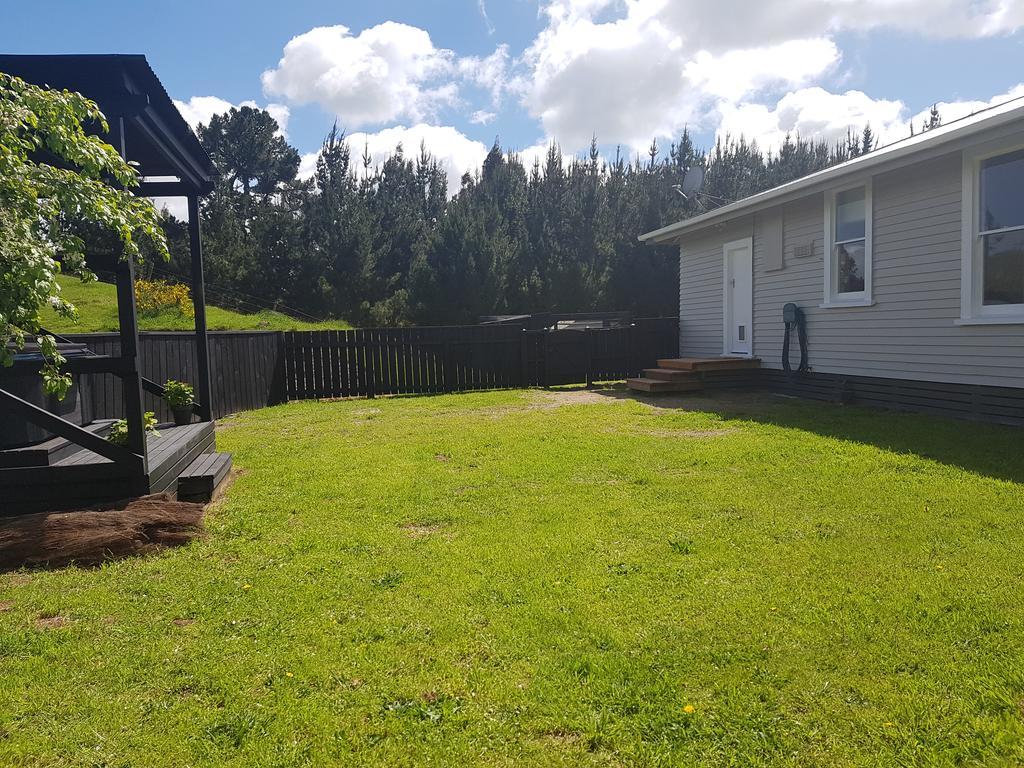 The Farmhouse - Taupo Villa Kinloch Buitenkant foto